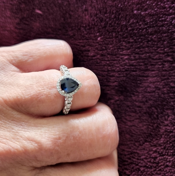 Jewelry - GENUINE 14K SAPPHIRE & DIAMOND RING